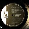 Ventures -- Golden Double 32 vol.1 (1)