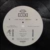 Cocteau Twins -- Peppermint Pig / Laugh Lines / Hazel (1)